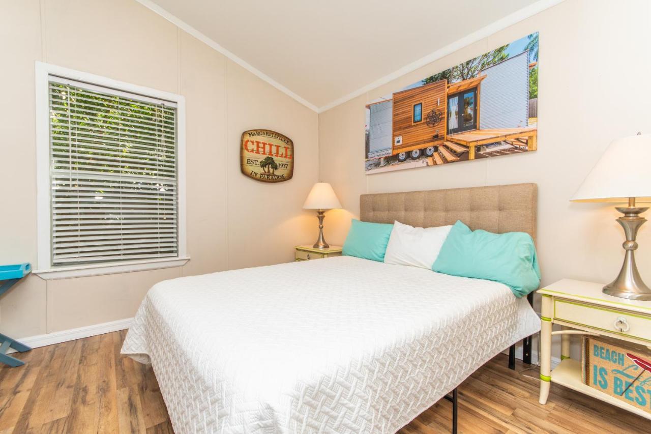 Tiny House Siesta Villa ซาราโซตา ภายนอก รูปภาพ